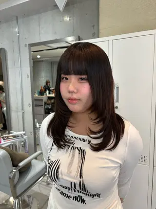 ミディアム .AIRI🌼 暖色/ぱつっとぼぶのヘアスタイル