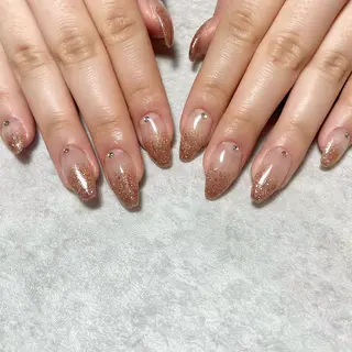 ネイル total salon fu-a'[フーア]所属・佐藤 芽衣のネイルデザイン