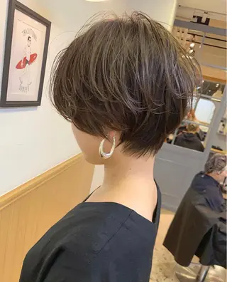 ショート 堀井 菜月のヘアスタイル