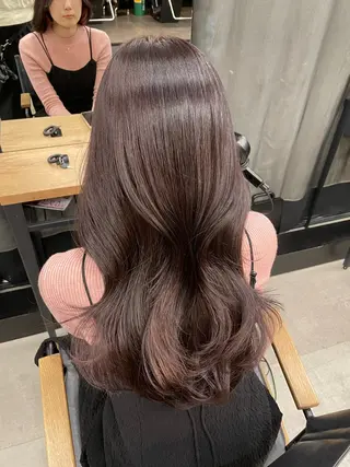 ロング 伊藤 莉奈　韓国ヘアのヘアスタイル