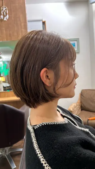 ショート カラー 栞美容室所属・三浦 健太郎のヘアスタイル