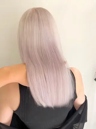 ミディアム カラー ご予約 宜しくお願いします！のヘアスタイル