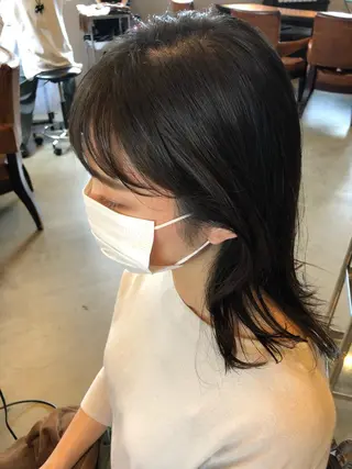 ミディアム カラー 相原 美咲のヘアスタイル
