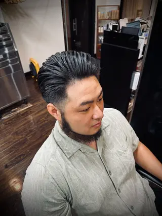 ショート メンズ 岩本 文太のヘアスタイル