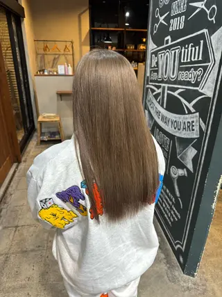 カラー 透明感/ハイトーン /デザインカラー大輝のヘアスタイル