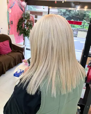 ミディアム 💐リラジュネス💐 美髪Salon💫のヘアスタイル