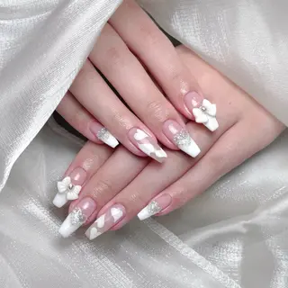 ネイル Maggie Nail🦩のネイルデザイン