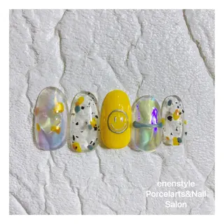 ミディアム ネイル 👑enen style👑のネイルデザイン