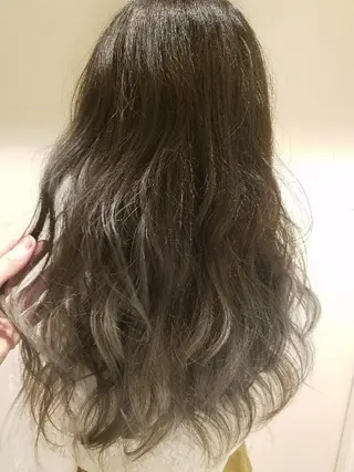 カラー ロング 辻 竜也　のヘアスタイル