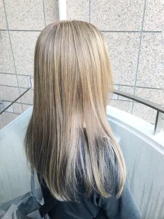 ロング カラーアンドケアリタ kitamuuuのヘアスタイル