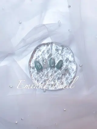 ネイル EMINAL MANAMIのネイルデザイン