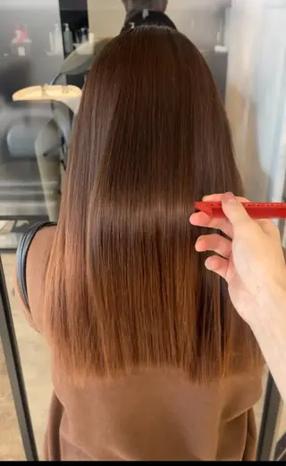 ロング け んブリーチ縮毛矯正のヘアスタイル