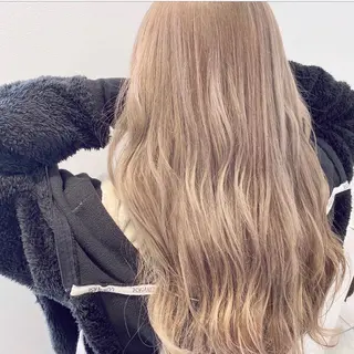 ロング カラー 渡邊 唯のヘアスタイル