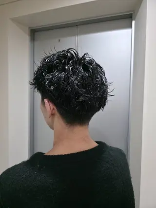 パーマ メンズ OMA　 カタギシのヘアスタイル