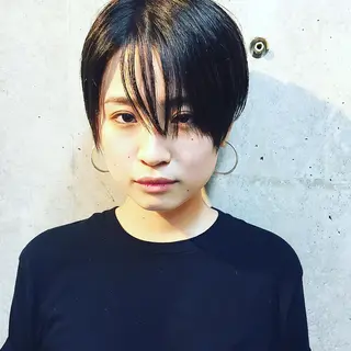 ショート カラー 及川 光のヘアスタイル