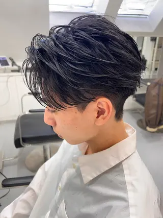 ショート パーマ メンズ 稲村侑斗ダウンパーマ メンズパーマのヘアスタイル