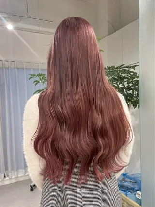 ロング カラー Nana/透けカラー ×似合わせカットのヘアスタイル
