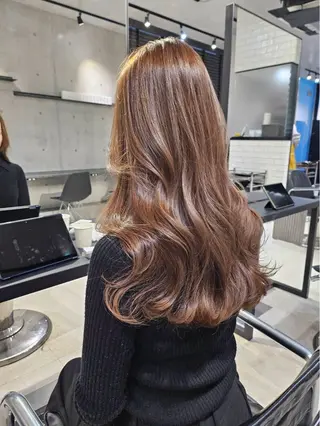 セミロング カラー 【銀座】艶髪/上品な カラー特化/涼/駅近のヘアスタイル