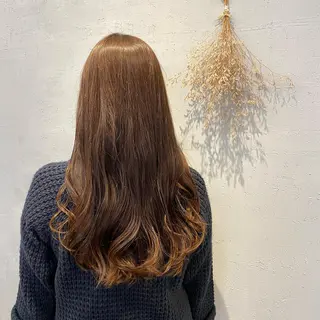 カラー kuschel アリイのヘアスタイル