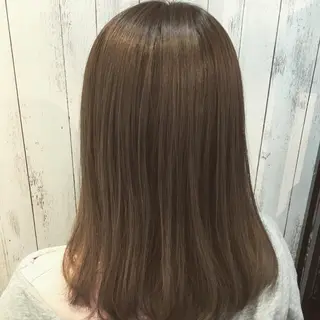 セミロング カラー embrace エンブレイスのヘアスタイル