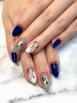 ネイル Nail &eye TROISのネイルデザイン