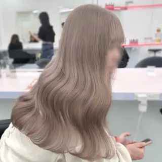 ロング ‎🤍札幌ハイトーン 🤍シンゴのヘアスタイル