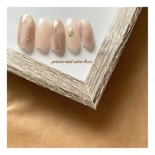 ネイル 🌹 𝕄𝕒𝕚のネイルデザイン