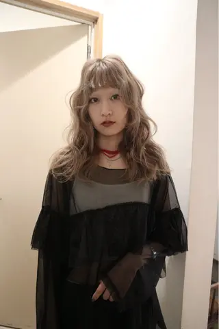 セミロング 来美 / クルミのヘアスタイル