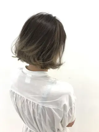 ミディアム カラー パーマ レイヤーカット 早崎太生のヘアスタイル