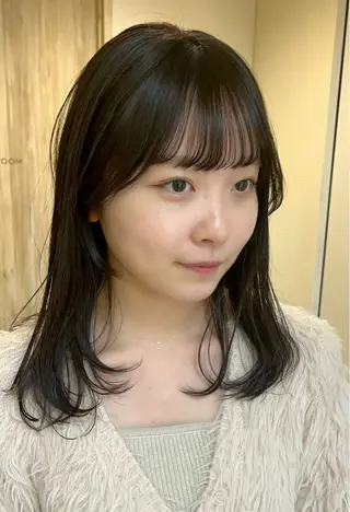 ミディアム 顔まわり🤍小顔 カット🤍みさきのヘアスタイル