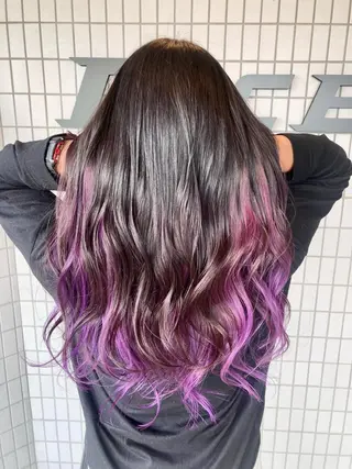 ロング タカツド ユウキのヘアスタイル