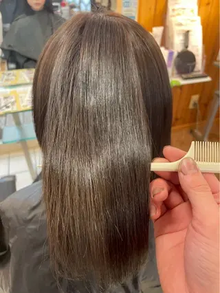 ミディアム 森山 凜のヘアスタイル