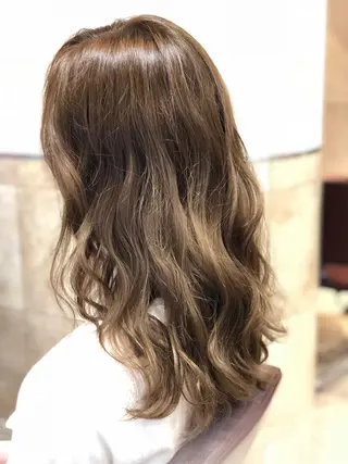 ロング カラー 100%髪質改善特化 TRUNSのヘアスタイル