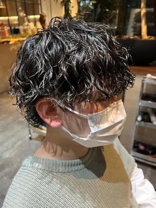 ショート パーマ メンズ 波巻きスパイラルパー マ/シャドウパーマ駿のヘアスタイル