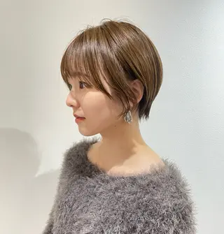 ショート jyui/原宿 ハイトーン/デザインのヘアスタイル