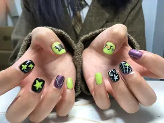 ネイル 🦋 Queenieのネイルデザイン