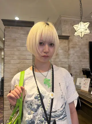 ショート A M Iのヘアスタイル