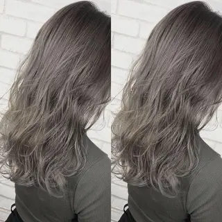 ミディアム カラー 小島 侑衣のヘアスタイル
