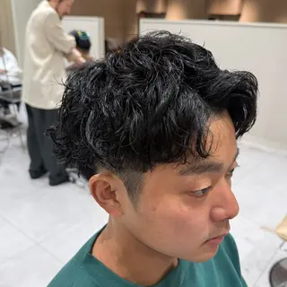 パーマ メンズ 韓国レイヤー｜ 透明感カラー｜ココナのヘアスタイル