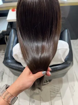 ロング カラー 山本 麗のヘアスタイル