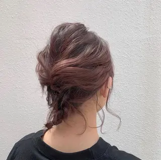 ミディアム ヘアアレンジ トツカ ルイの眉毛・アイブロウイメージ
