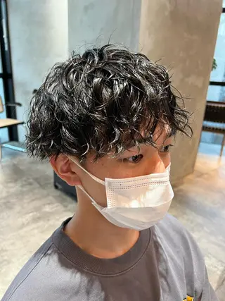 ショート パーマ メンズ 波巻きスパイラルパー マ/シャドウパーマ駿のヘアスタイル