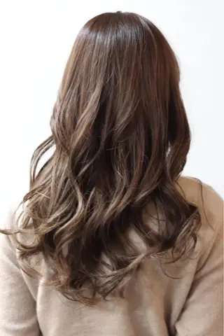 セミロング カラー パーマ 川内 政人のヘアスタイル