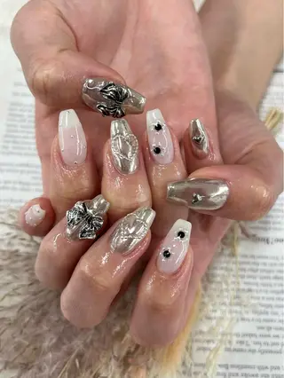 ネイル Basic町田本店 Suzunaのネイルデザイン