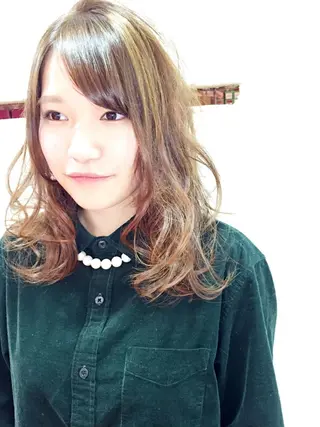 ミディアム セミロング カラー 西村 達哉のヘアスタイル