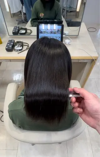 セミロング シャドウパーマ／骨格 矯正カット　トモキのヘアスタイル