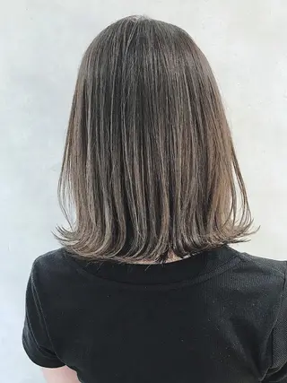 ショート カラー MOU namba ムウナンバのヘアスタイル