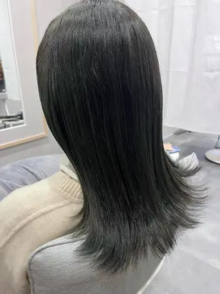 セミロング カラー liL  hair サトウリョウタのヘアスタイル