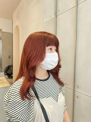 セミロング カラー ミオ💎ショート 透ける暗髪のヘアスタイル