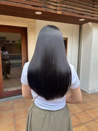 ロング カラー putri 川邉 優花のヘアスタイル